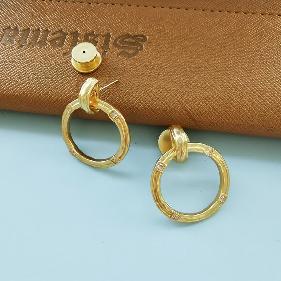 Astor Doorknocker - Julie Vos 24K gold plate Hoop Earrings - Picture 2 of 4